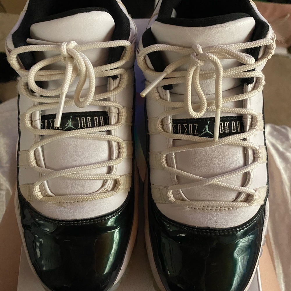 Jordan 11s